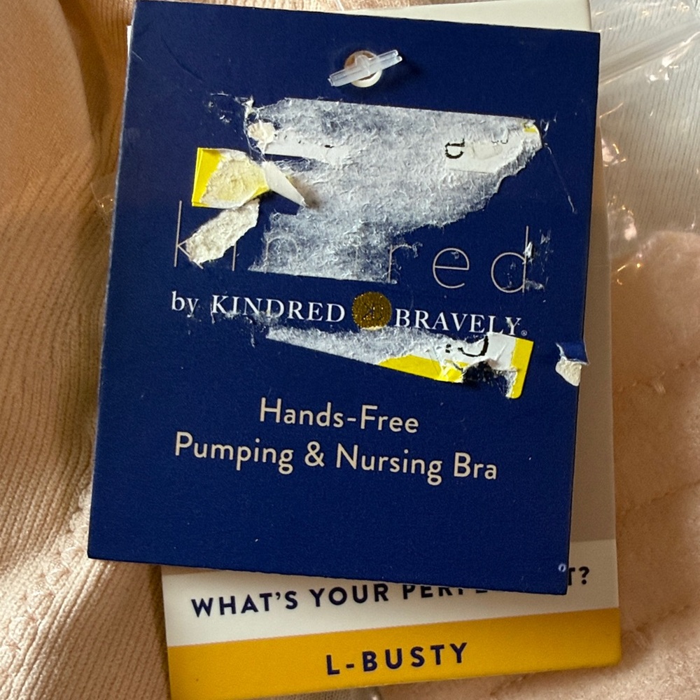 Kindred Hands Free Pumping And Nursing Bras Size L-Busty Pink
Bin 3 #23 - Picture 2 of 8